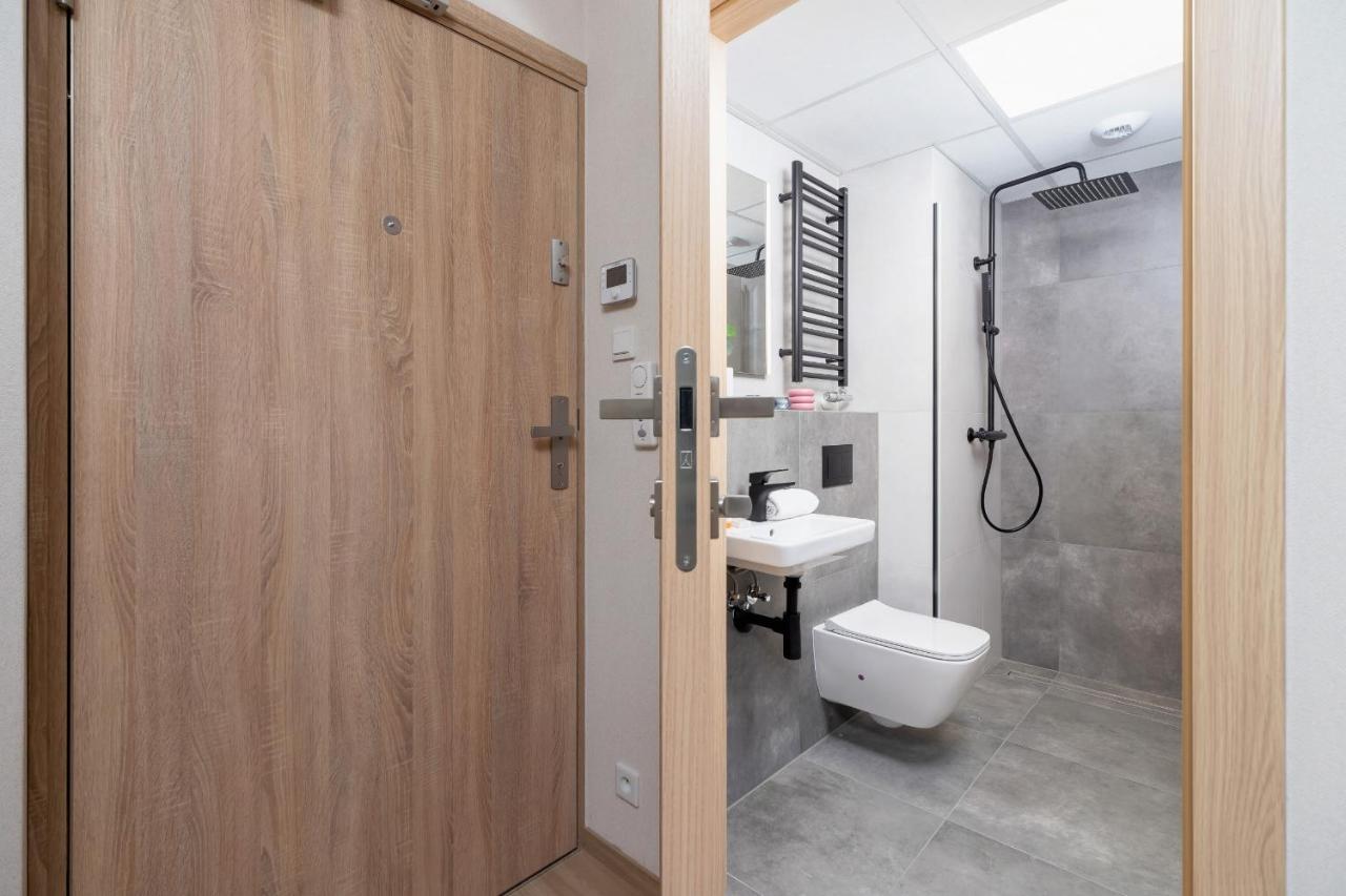 Srodmiescie Katowa Air-Conditioned Studio Krakow By Noclegi Renters Exterior foto